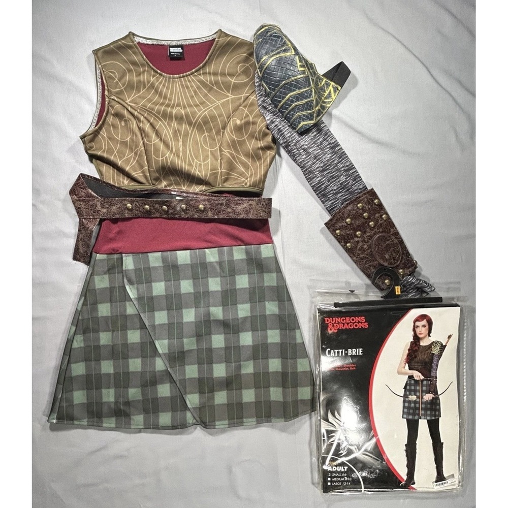 Spirit Halloween Dungeons & Dragons Catti-Brie Halloween Costume women's small
